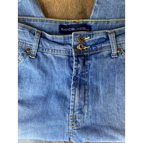 Vintage Bandolino Lightwash Denim Bermuda Shorts with Yellow and Tan Stitching - Picture 7 of 8